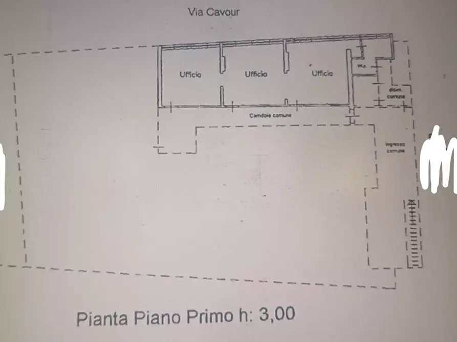 Immagine 16 di Ufficio in vendita  a Massa