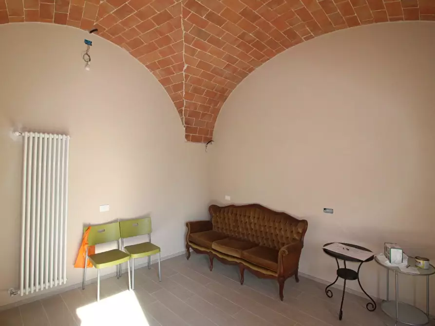 Immagine 2 di Appartamento in vendita  a Pontedera