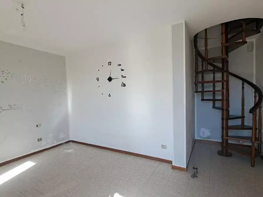 Immagine 8 di Appartamento in vendita  a Pisa