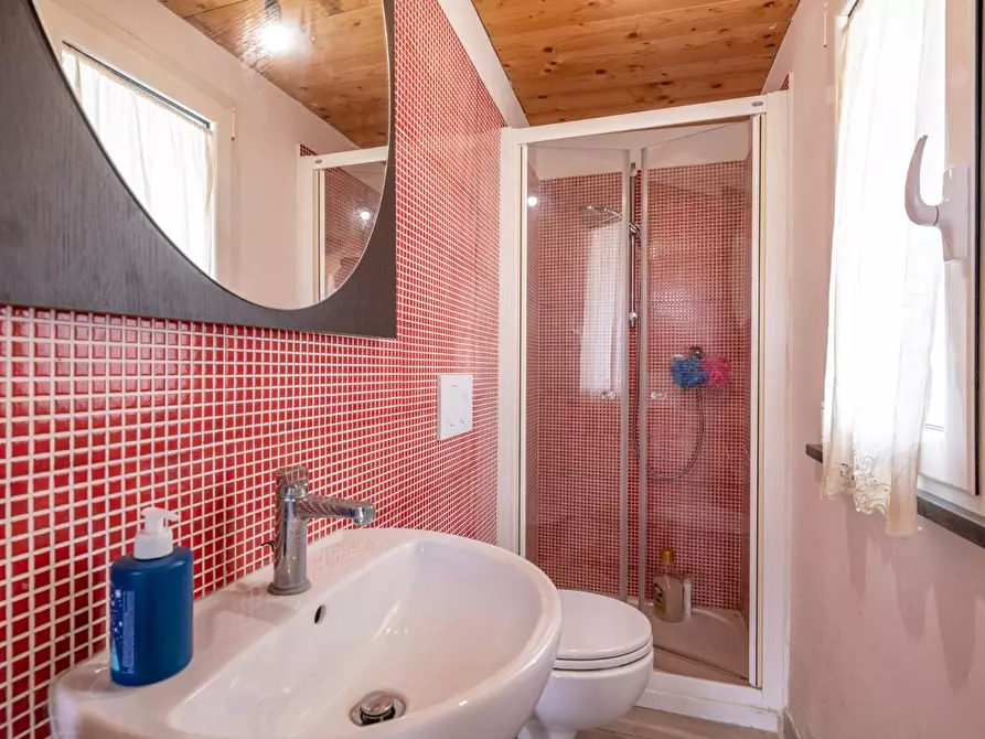 Immagine 29 di Terratetto in vendita  a Cascina