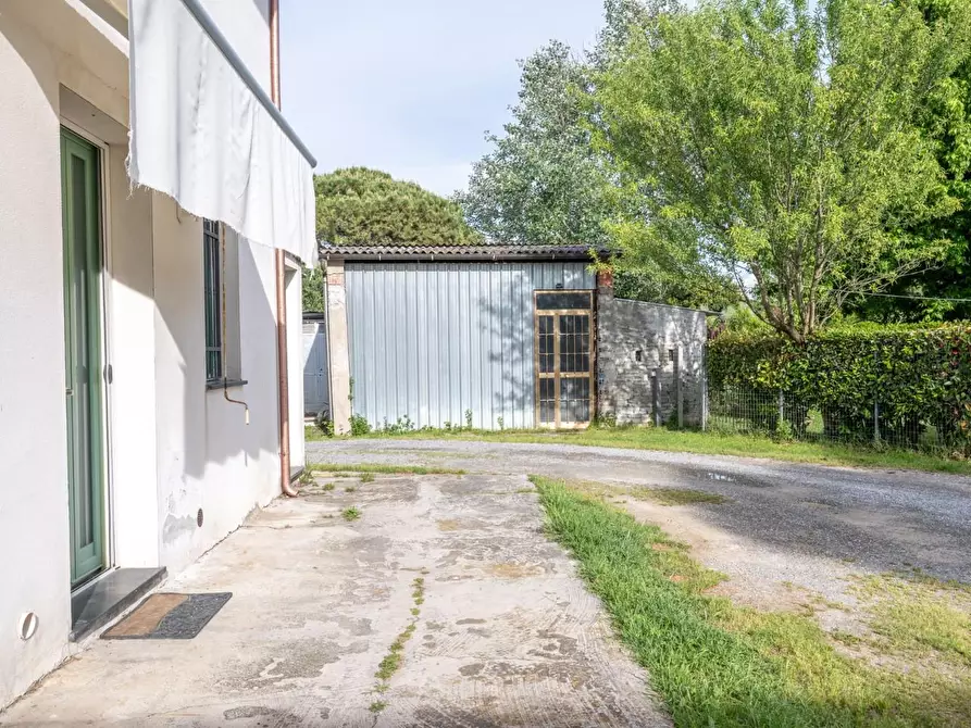 Immagine 41 di Terratetto in vendita  a Cascina