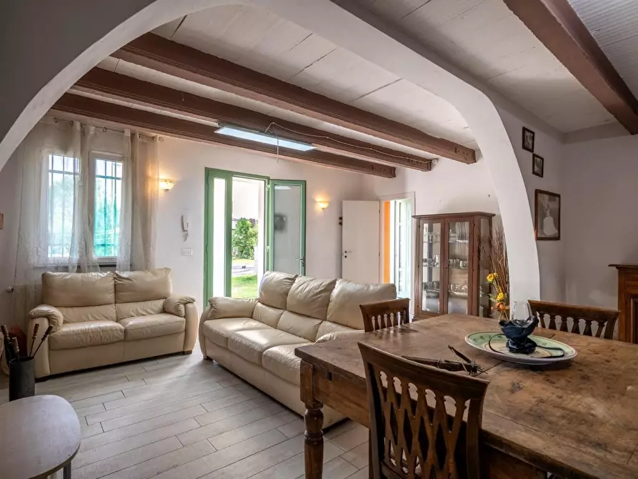 Immagine 1 di Terratetto in vendita  a Cascina