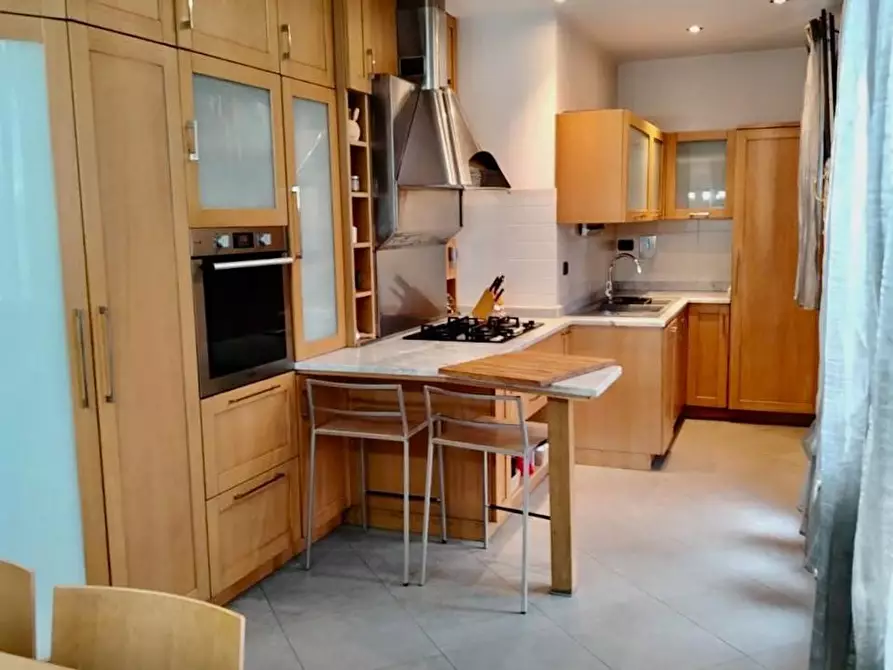 Immagine 8 di Villa in vendita  a San Giuliano Terme