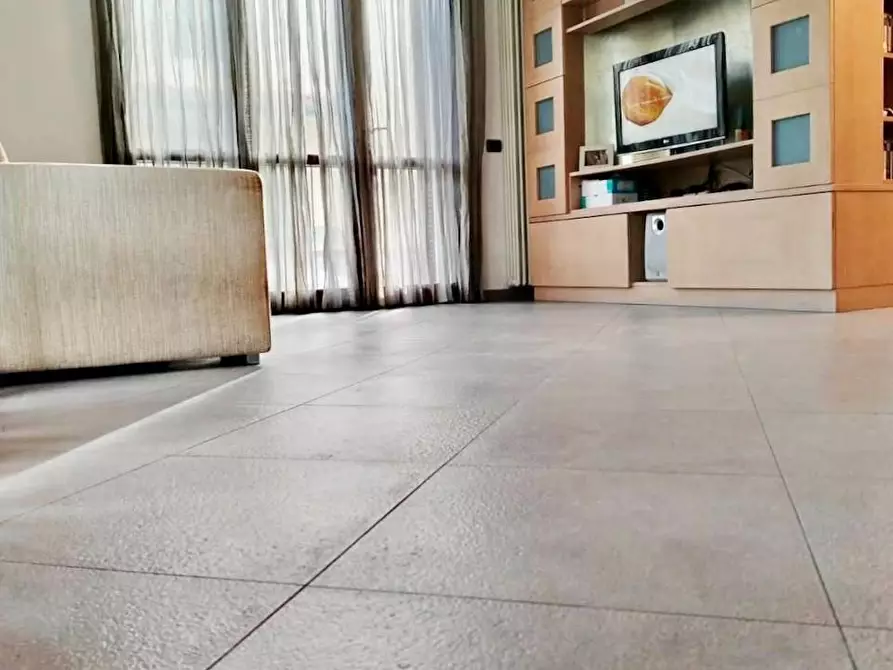 Immagine 3 di Villa in vendita  a San Giuliano Terme