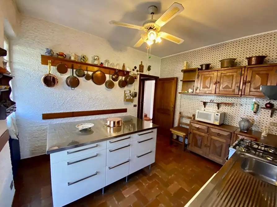 Immagine 24 di Casa indipendente in vendita  a Pietrasanta