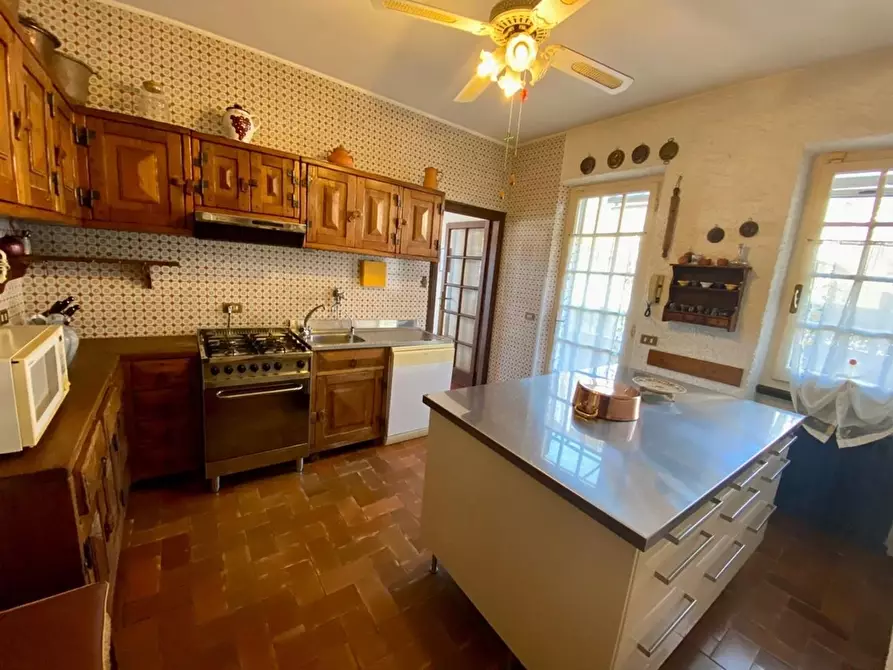 Immagine 25 di Casa indipendente in vendita  a Pietrasanta