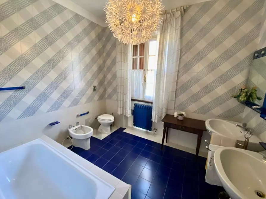 Immagine 29 di Casa indipendente in vendita  a Pietrasanta