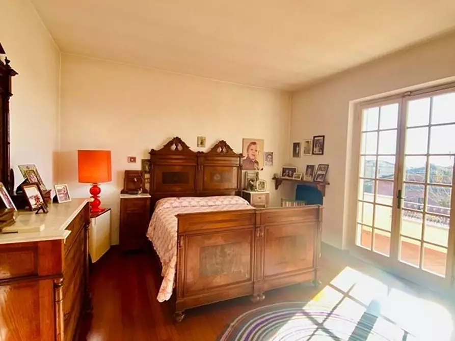 Immagine 13 di Casa indipendente in vendita  a Pietrasanta