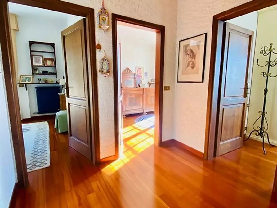 Immagine 16 di Casa indipendente in vendita  a Pietrasanta