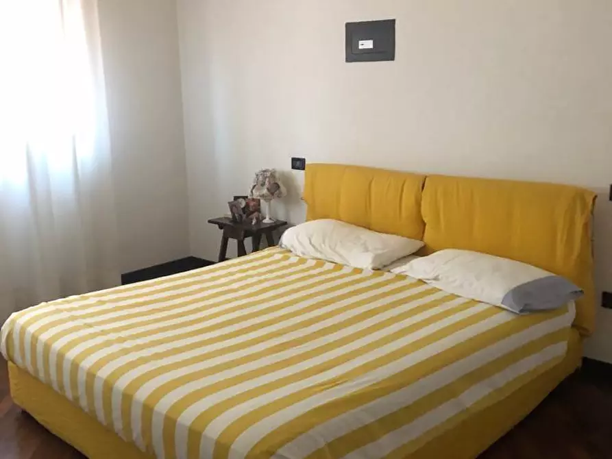 Immagine 7 di Mansarda in vendita  a Massa