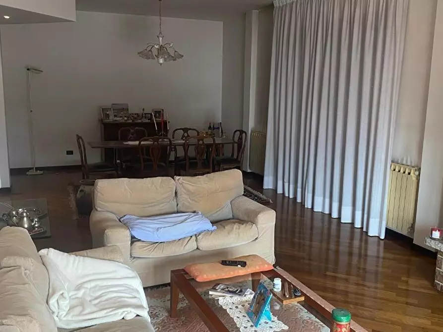 Immagine 4 di Mansarda in vendita  a Massa