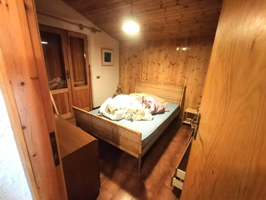 Immagine 5 di Appartamento in vendita  a Zeri