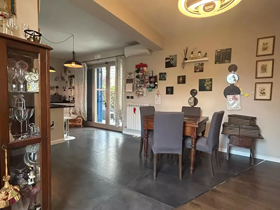 Immagine 25 di Villa in vendita  a Massarosa