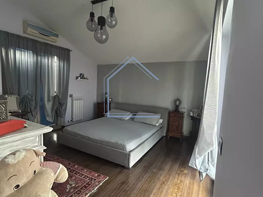 Immagine 45 di Villa in vendita  a Massarosa