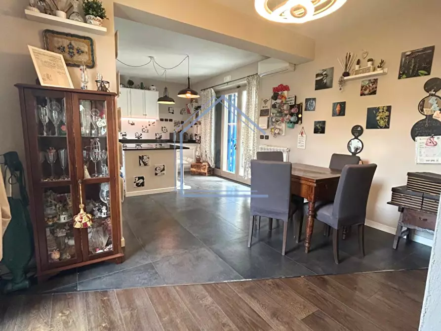 Immagine 20 di Villa in vendita  a Massarosa