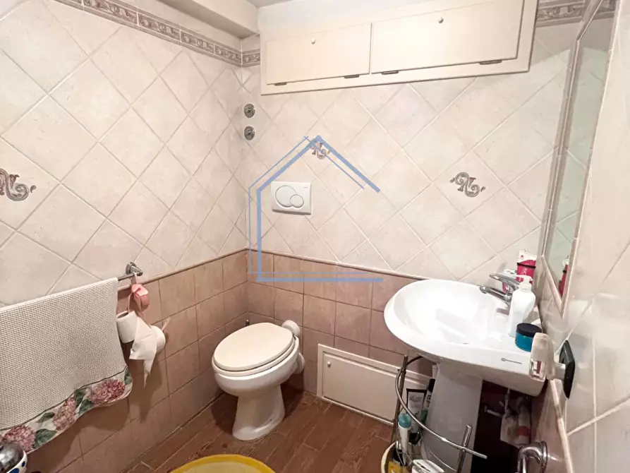 Immagine 17 di Villa in vendita  a Massarosa