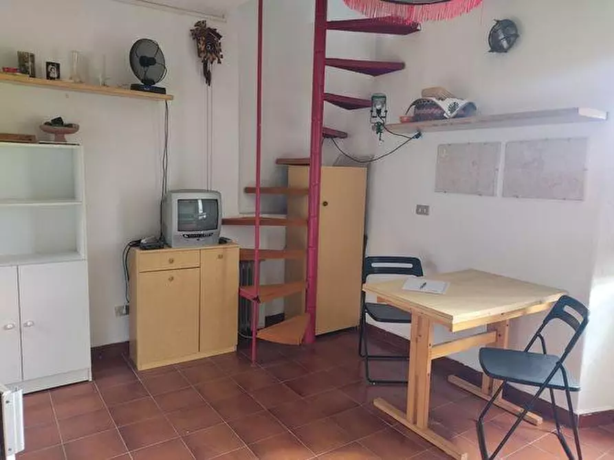 Immagine 8 di Appartamento in vendita  a Ameglia