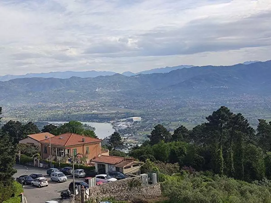 Immagine 2 di Appartamento in vendita  a Ameglia