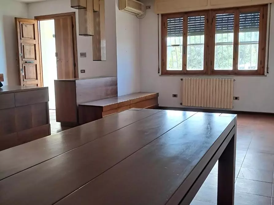 Immagine 12 di Villetta a schiera in vendita  a Cascina