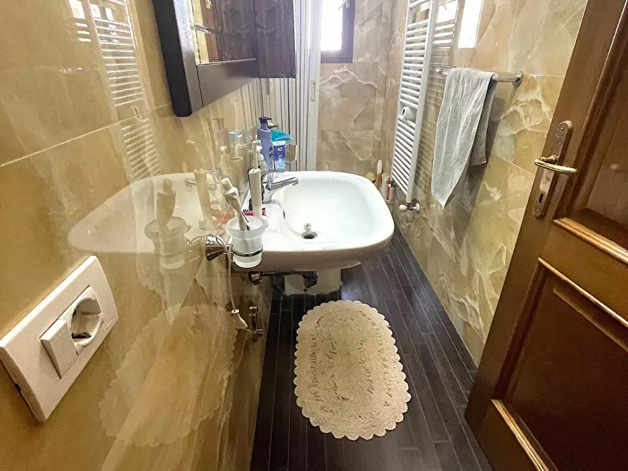 Immagine 32 di Appartamento in vendita  a Vinci