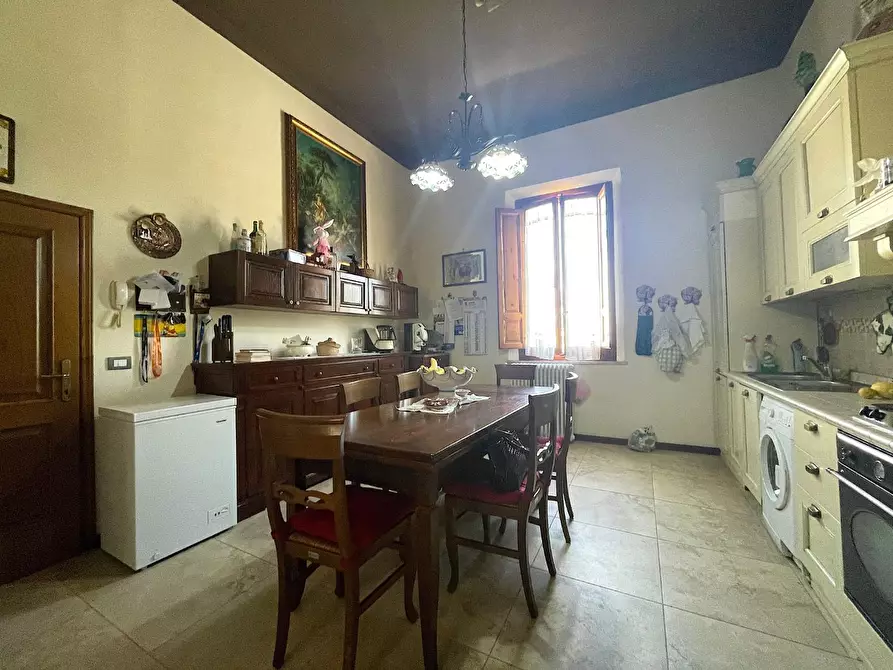 Immagine 11 di Appartamento in vendita  a Vinci