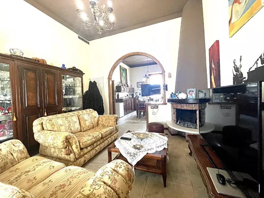 Immagine 10 di Appartamento in vendita  a Vinci