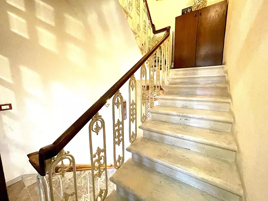 Immagine 13 di Appartamento in vendita  a Vinci