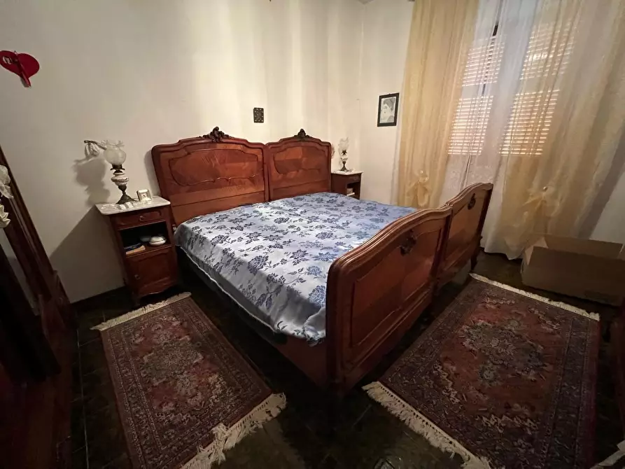 Immagine 25 di Appartamento in vendita  a Ortonovo