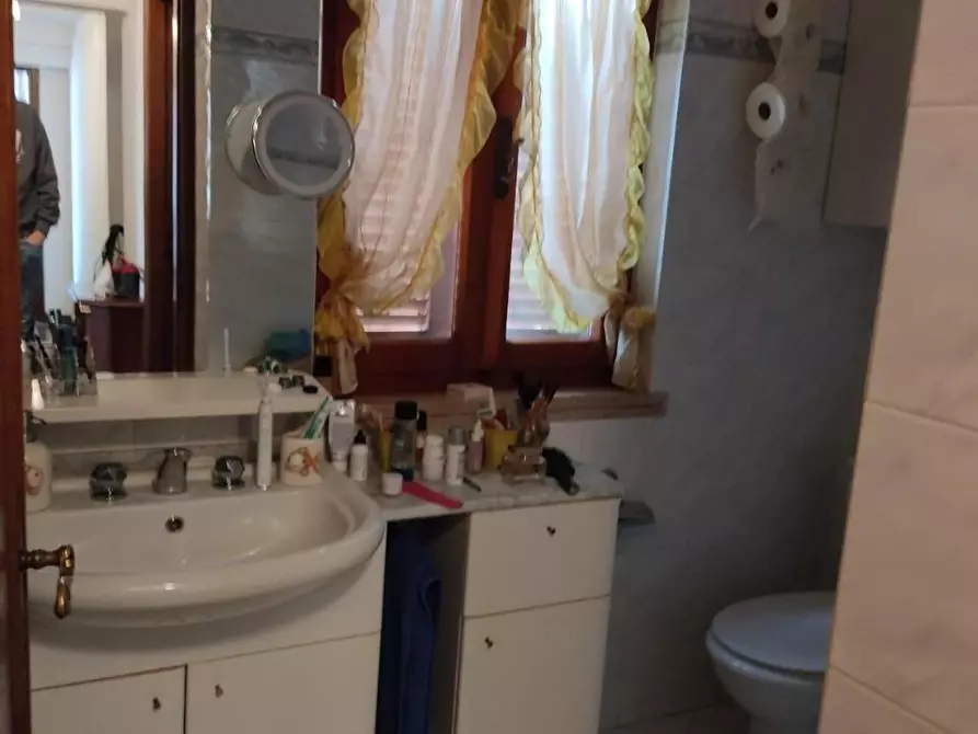 Immagine 12 di Appartamento in vendita  a Ortonovo