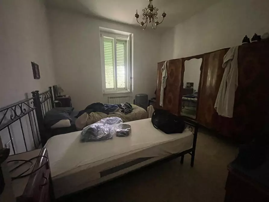 Immagine 9 di Casa indipendente in vendita  a Carrara