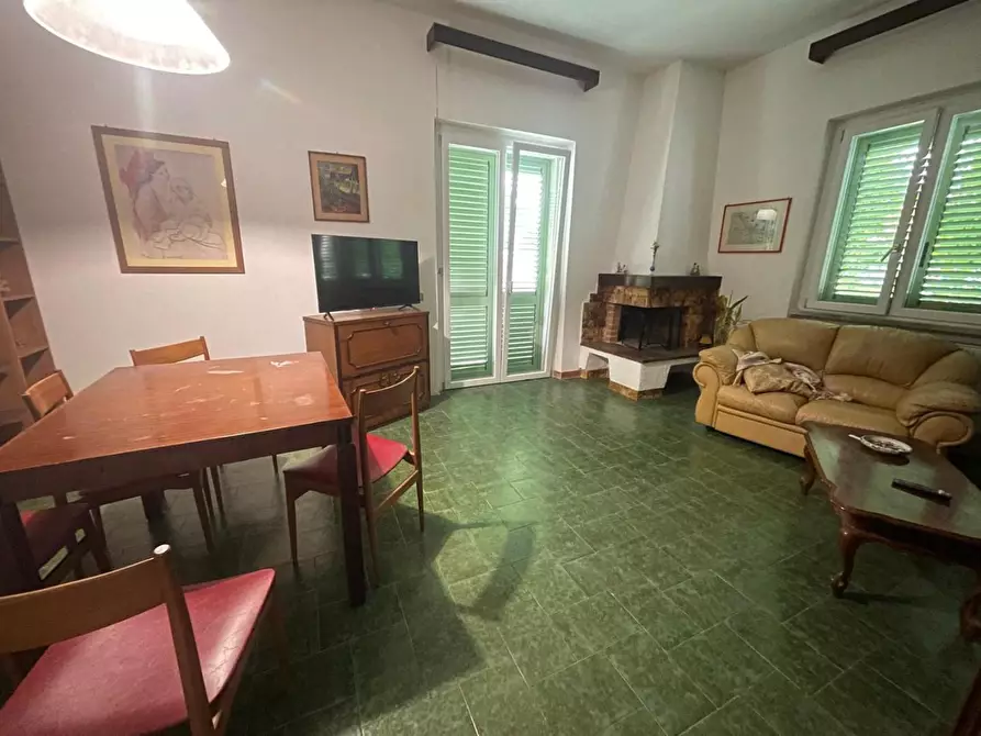 Immagine 6 di Casa indipendente in vendita  a Carrara