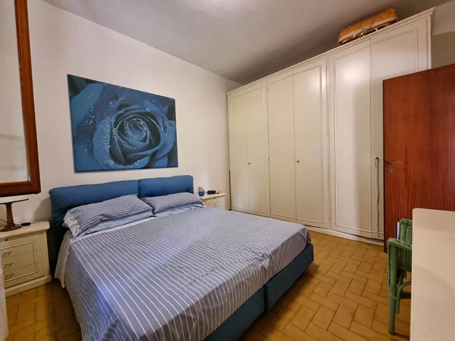 Immagine 16 di Appartamento in vendita  a Massa