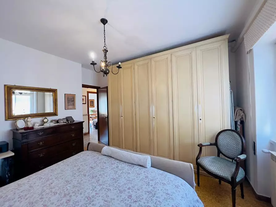 Immagine 27 di Appartamento in vendita  a Carrara