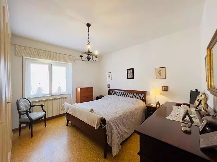 Immagine 31 di Appartamento in vendita  a Carrara