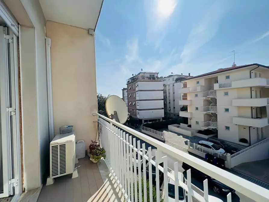 Immagine 16 di Appartamento in vendita  a Carrara