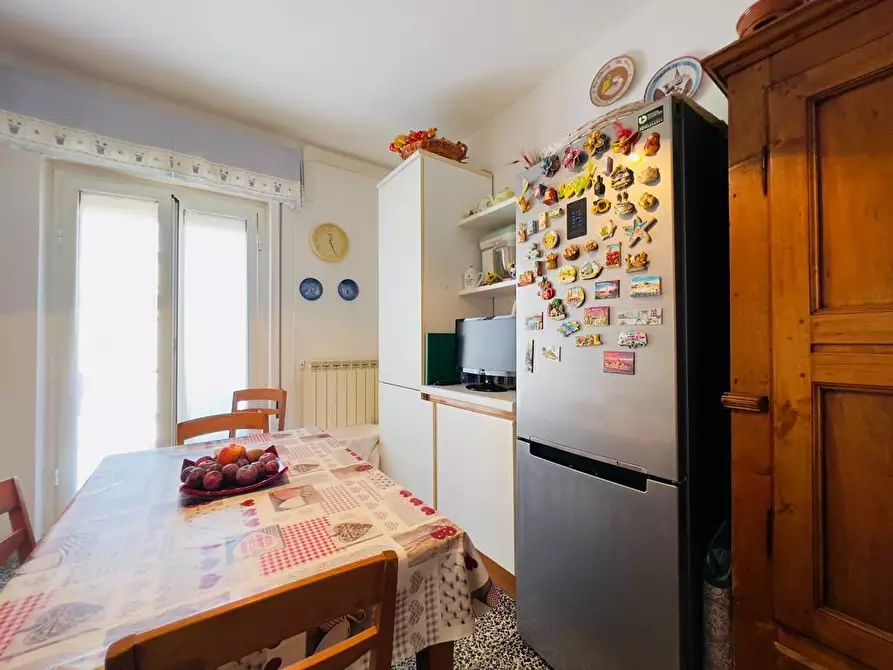 Immagine 23 di Appartamento in vendita  a Carrara