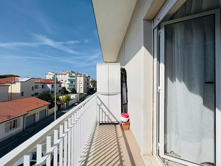 Immagine 24 di Appartamento in vendita  a Carrara