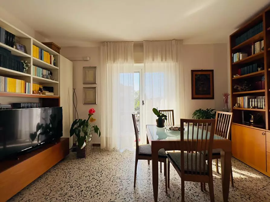 Immagine 6 di Appartamento in vendita  a Carrara