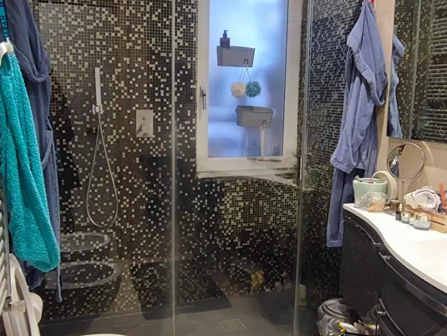 Immagine 8 di Appartamento in vendita  a Viareggio