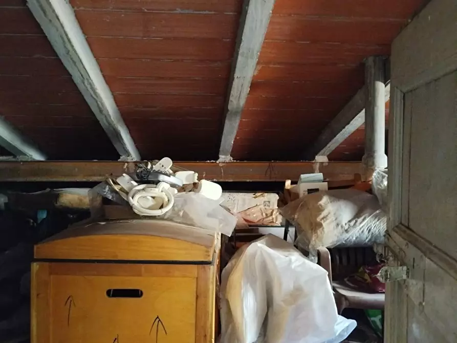 Immagine 2 di Appartamento in vendita  a Pisa