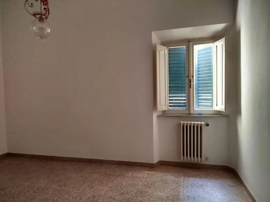 Immagine 12 di Appartamento in vendita  a Pisa