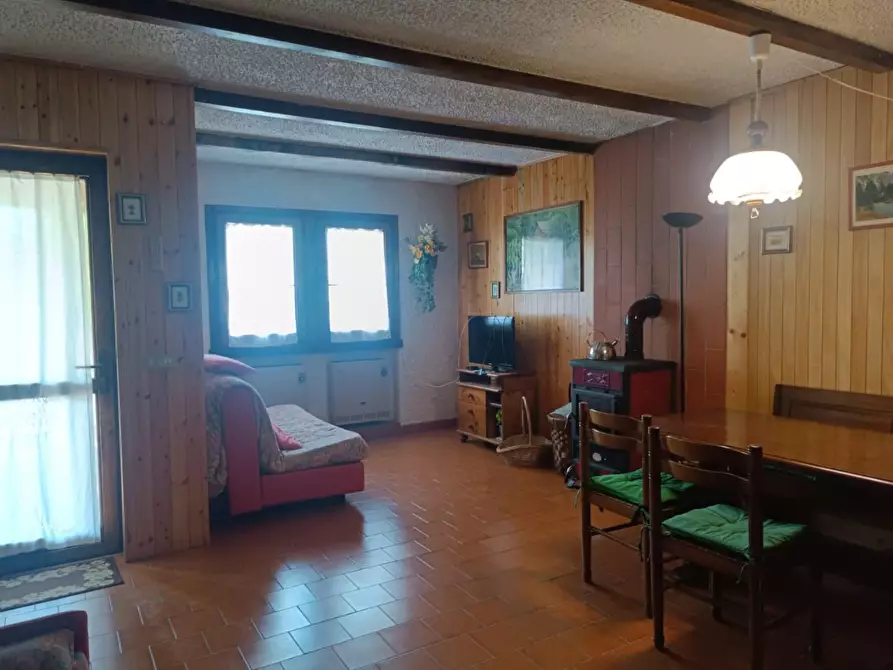 Immagine 9 di Appartamento in vendita  a Castiglione Di Garfagnana