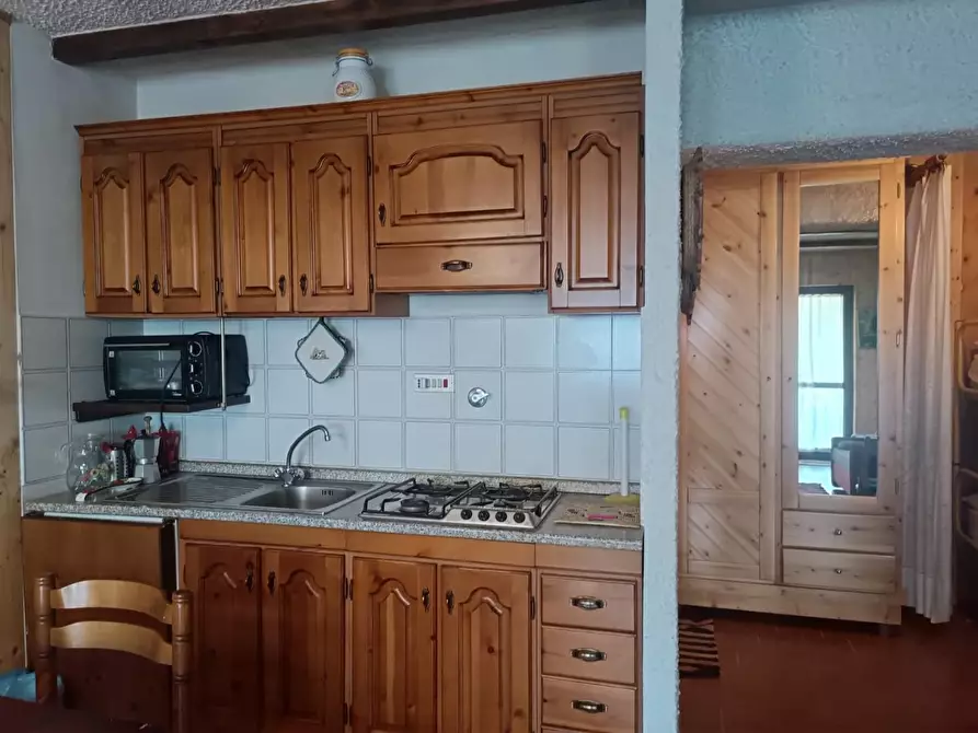 Immagine 11 di Appartamento in vendita  a Castiglione Di Garfagnana