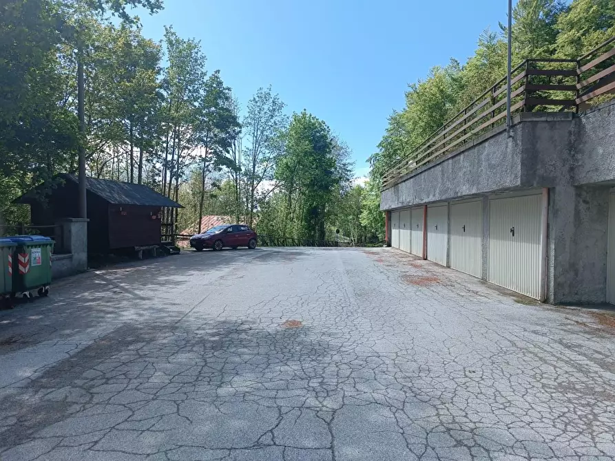 Immagine 3 di Appartamento in vendita  a Castiglione Di Garfagnana