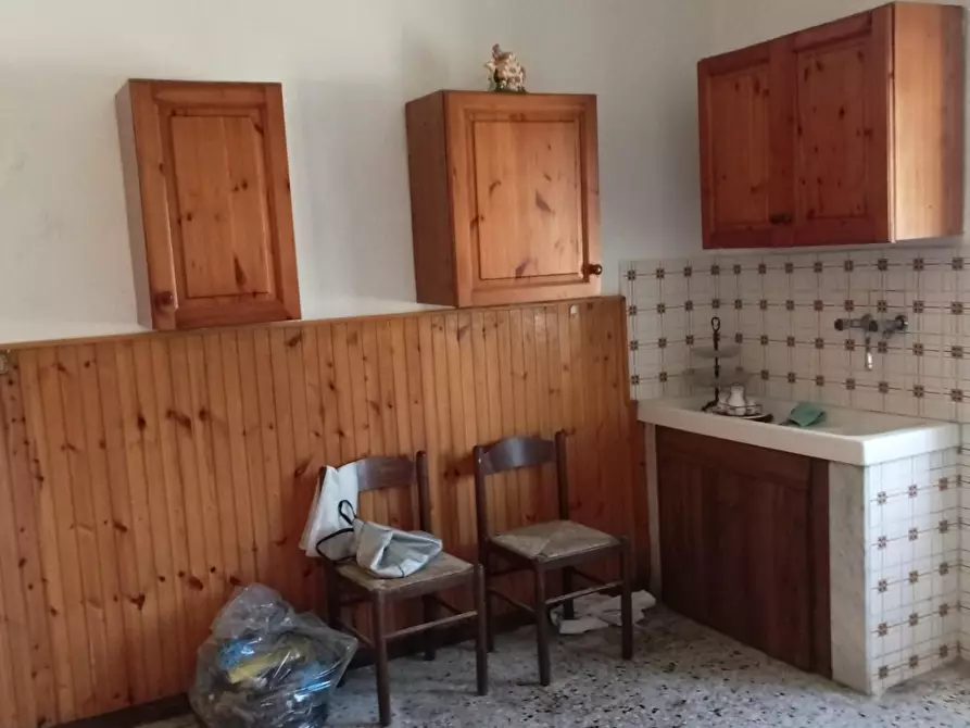 Immagine 5 di Casa semindipendente in vendita  a Fivizzano