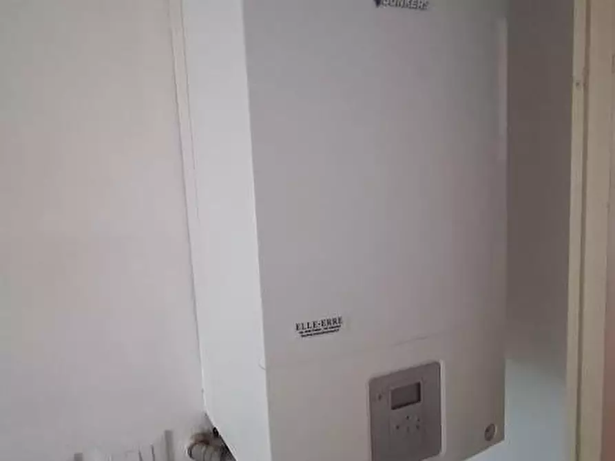 Immagine 5 di Appartamento in vendita  a San Giuliano Terme