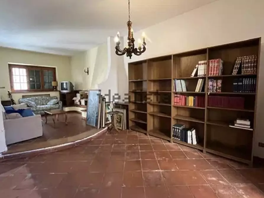 Immagine 16 di Villetta a schiera in vendita  a Viareggio