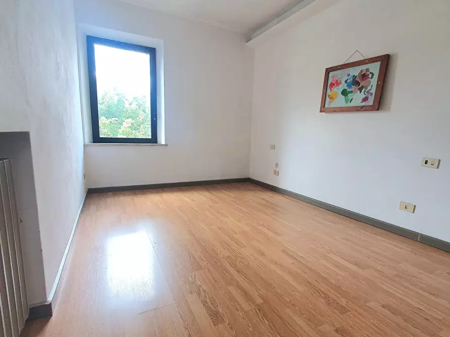 Immagine 33 di Appartamento in vendita  a Lucca