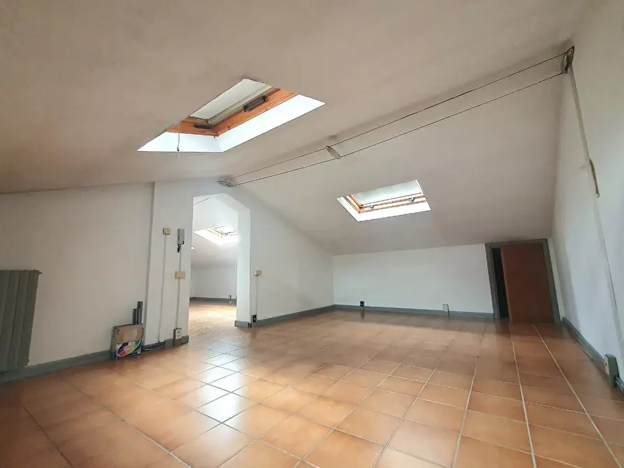 Immagine 39 di Appartamento in vendita  a Lucca