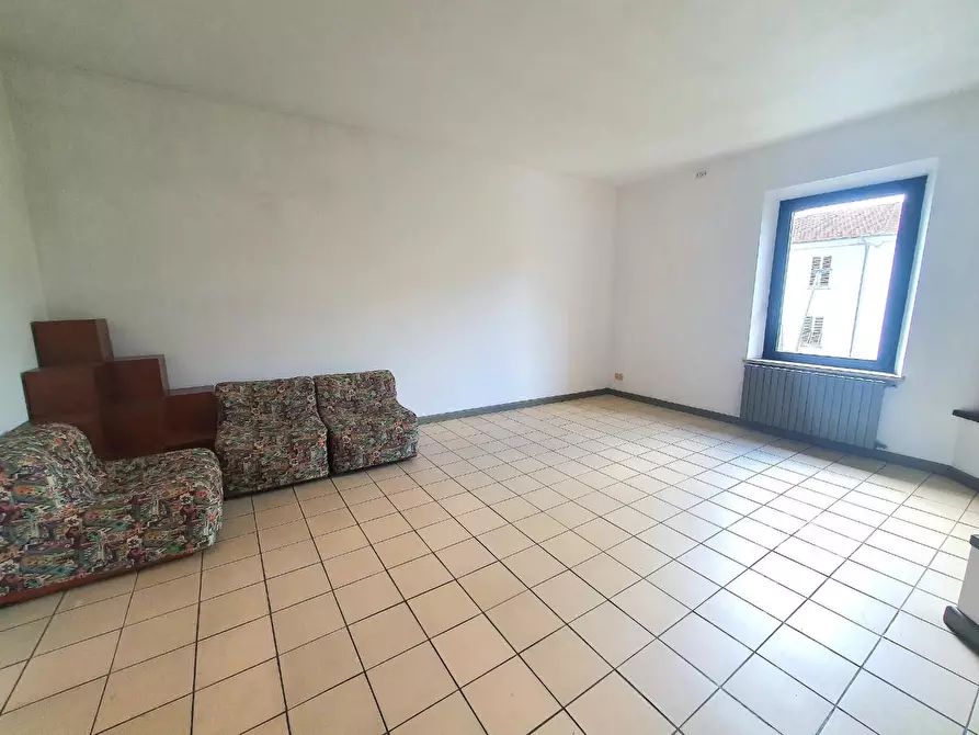 Immagine 18 di Appartamento in vendita  a Lucca